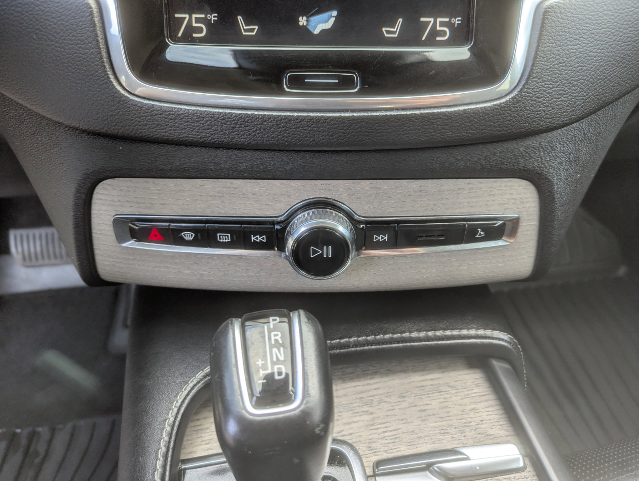 Used 2021 Volvo XC90 T6 Inscription w/ Protection Package image 24