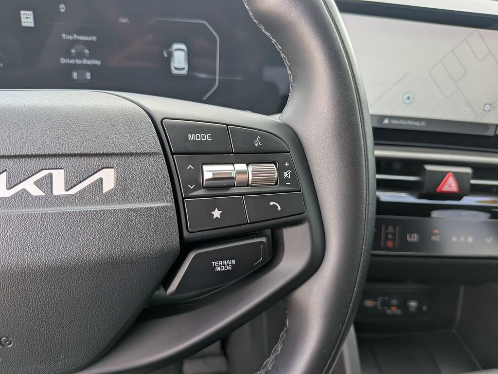 Certified 2026 Kia Sportage X-Line w/ X-Line Technology Package AWD/4WD image 32