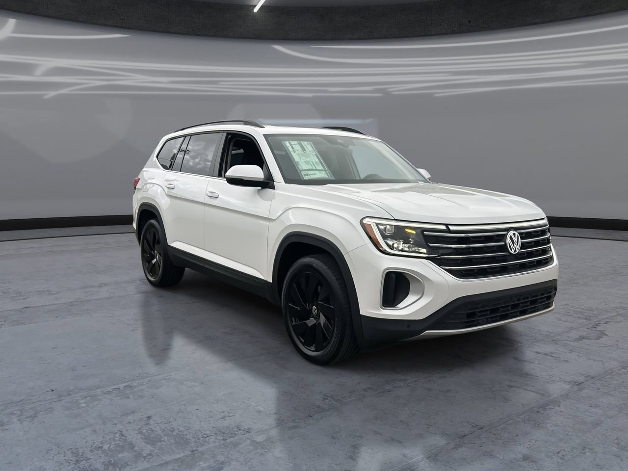 New 2026 Volkswagen Atlas SE FWD image 2