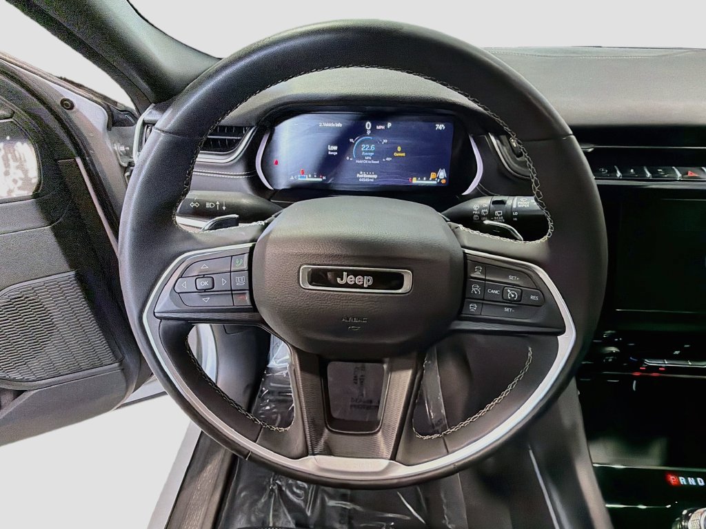Used 2023 Jeep Grand Cherokee Altitude AWD/4WD image 13