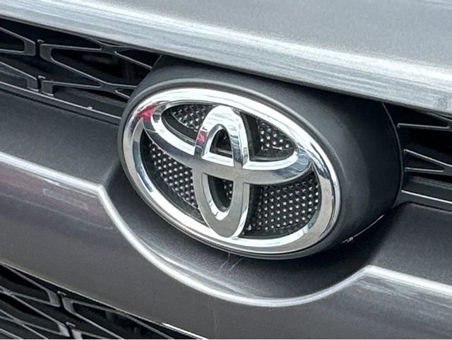 Used 2018 Toyota 4Runner TRD Off-Road Premium AWD/4WD image 41