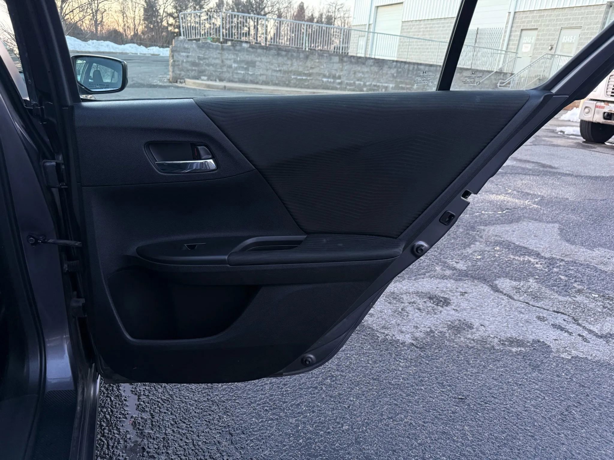 Used 2015 Honda Accord LX image 22