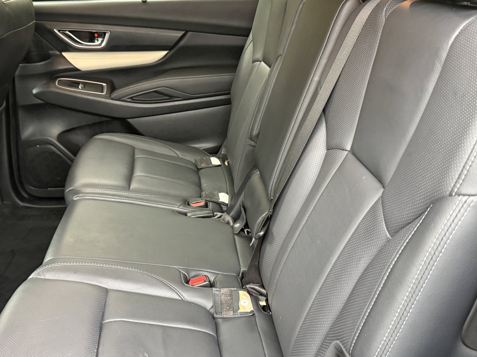 Used 2022 Subaru Ascent Limited AWD/4WD image 23