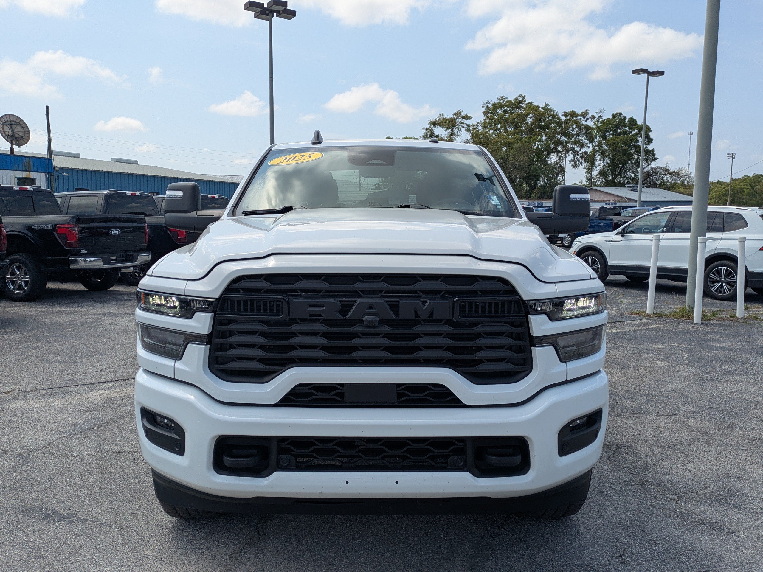 Used 2025 RAM 2500 Big Horn AWD/4WD image 9