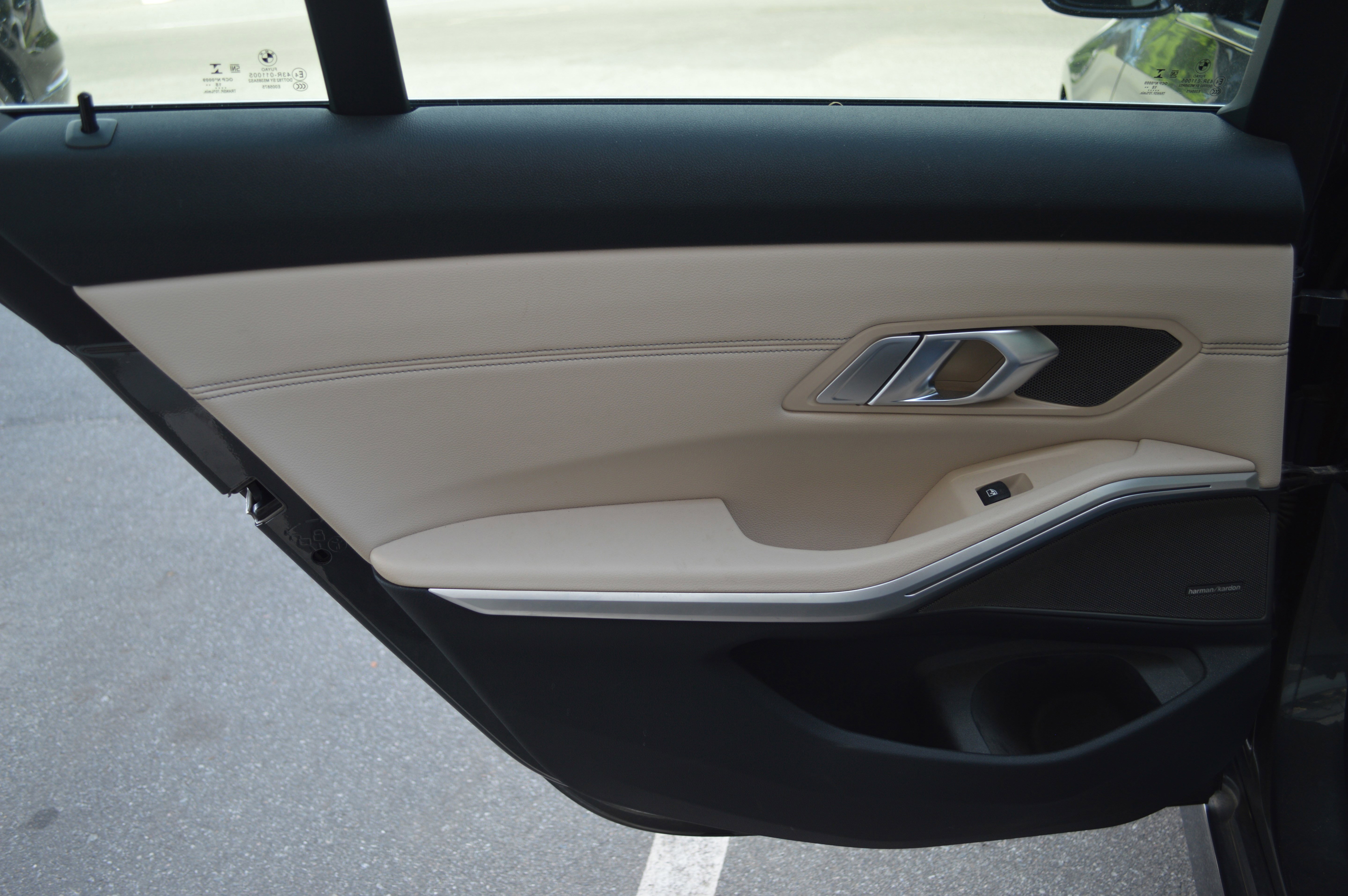 Used 2019 BMW 330i Sedan w/ Premium Package image 27