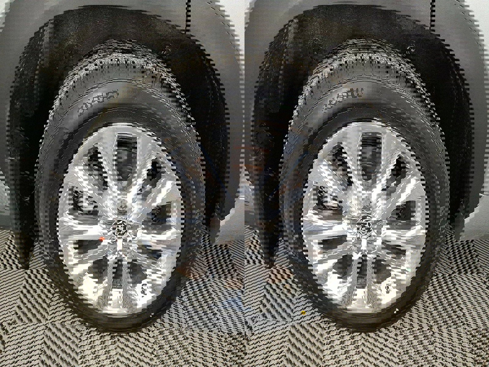 Used 2023 Toyota Highlander Limited image 27