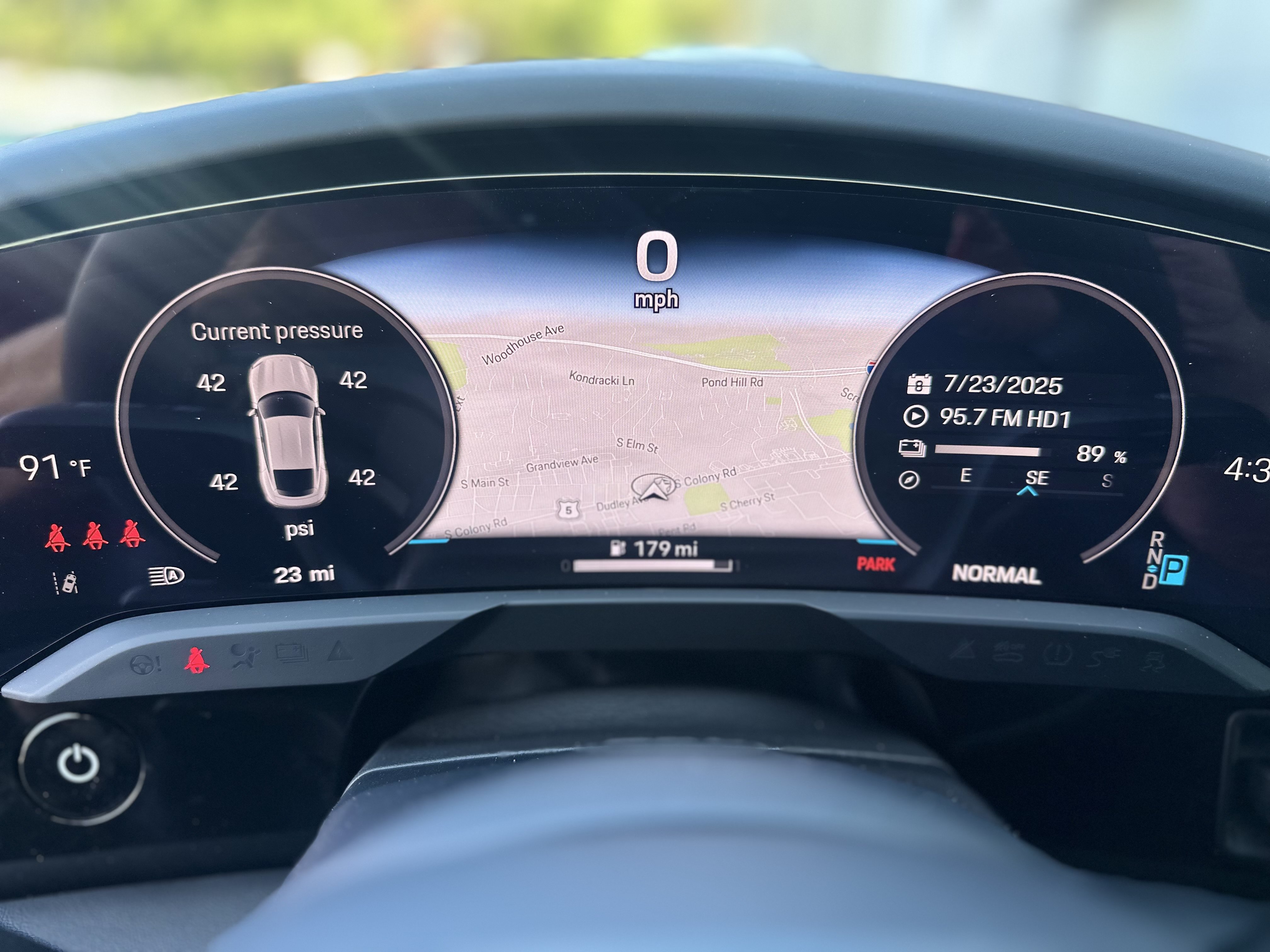 Certified 2025 Porsche Taycan AWD/4WD image 21
