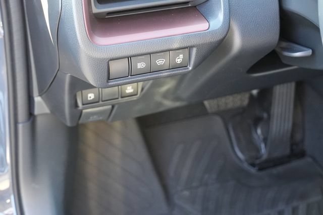 Used 2026 Toyota Prius Plug-In Hybrid FWD image 23