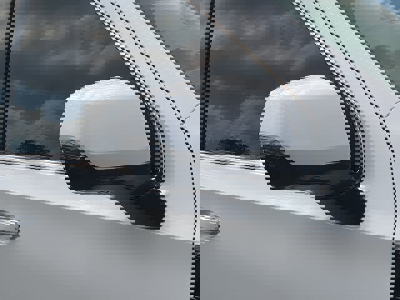 Used 2023 GMC Yukon Denali Ultimate image 10