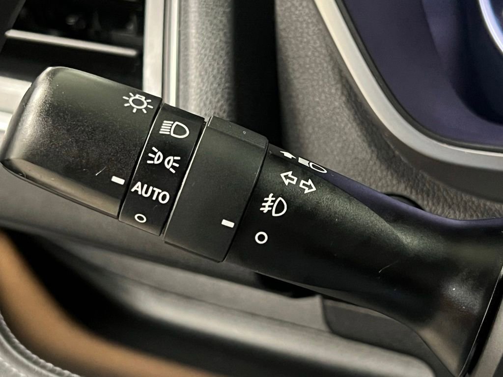 Used 2023 Subaru Ascent Touring image 34