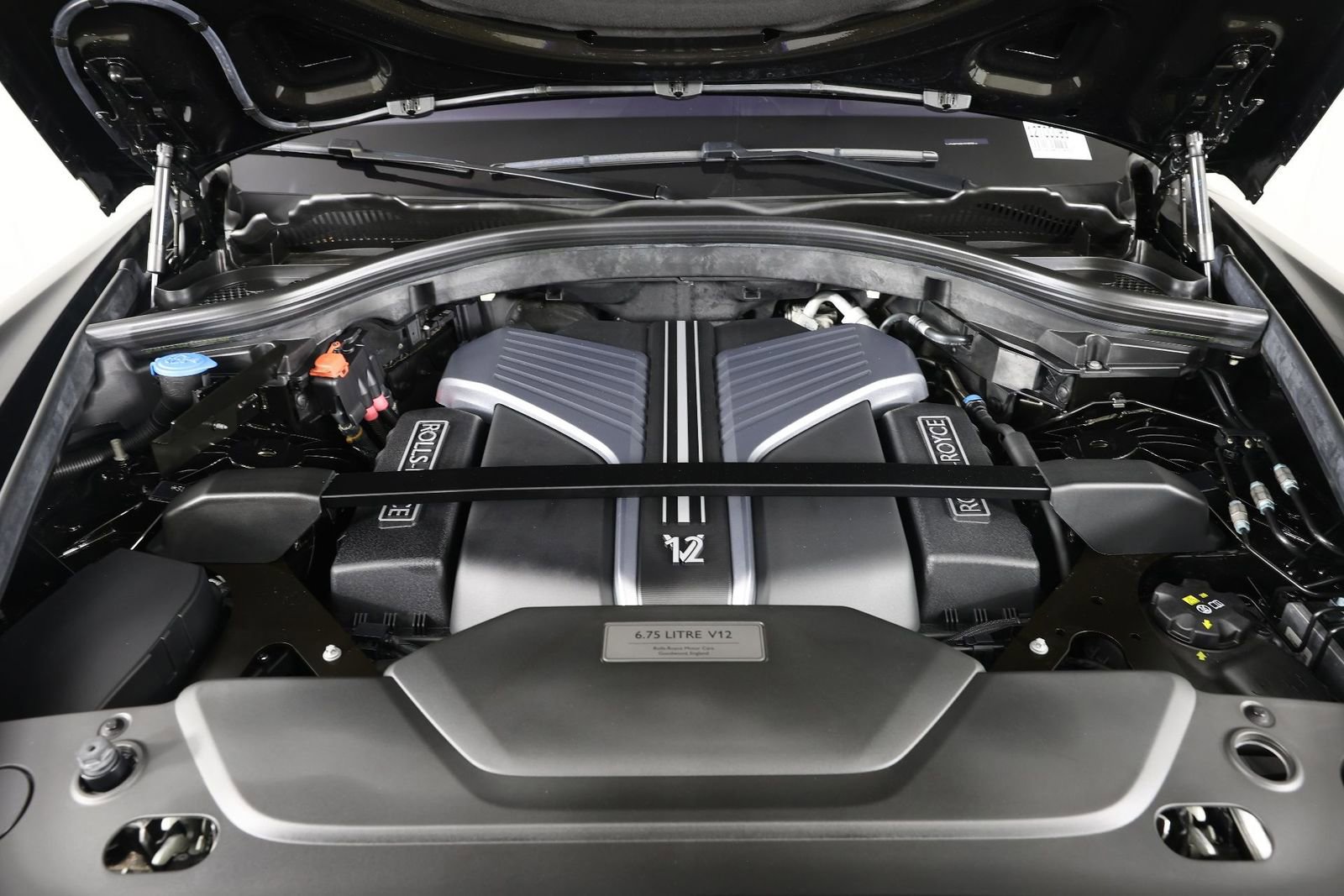 Certified 2023 Rolls-Royce Cullinan Black Badge w/ Driver's Package image 27