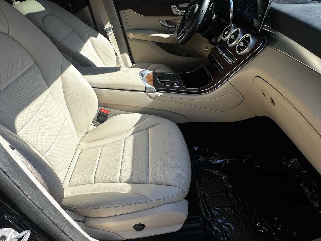 Certified 2022 Mercedes-Benz GLC 300 image 15