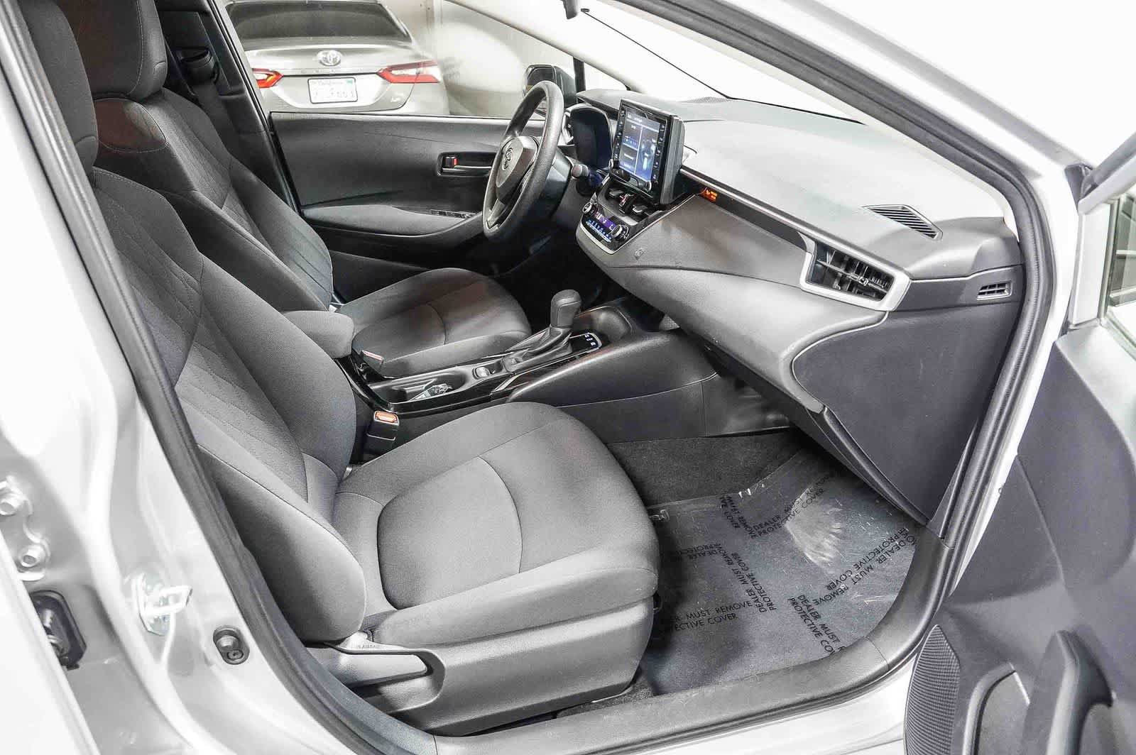 Certified 2022 Toyota Corolla LE FWD image 17