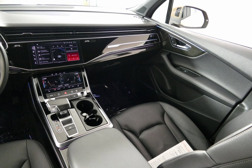 Used 2025 Audi Q7 3.0T Premium Plus image 26