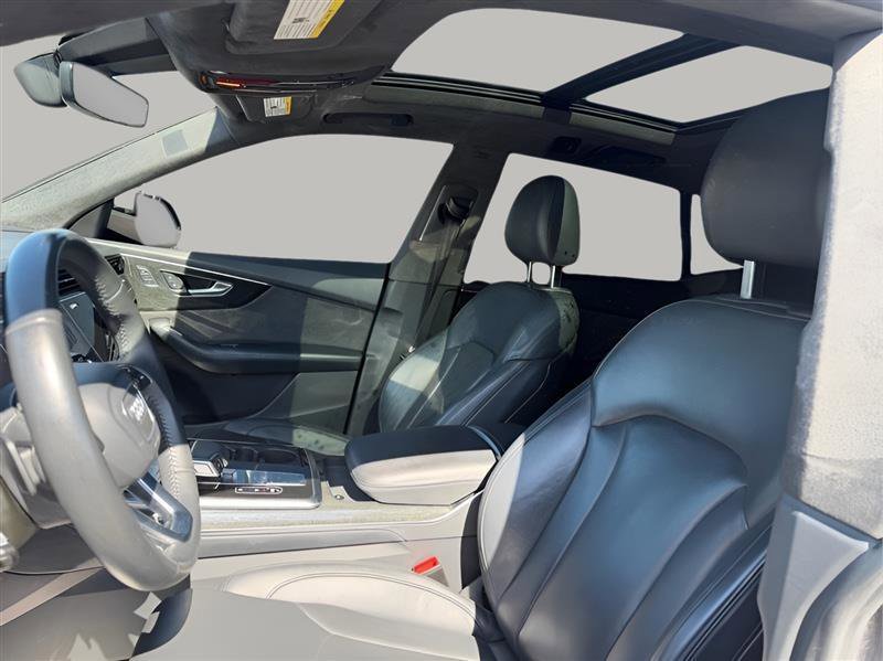 Used 2020 Audi Q8 Prestige w/ Prestige Package AWD/4WD image 19