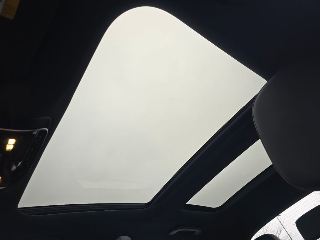 New 2026 Mercedes-Benz C 43 AMG 4MATIC Sedan image 3