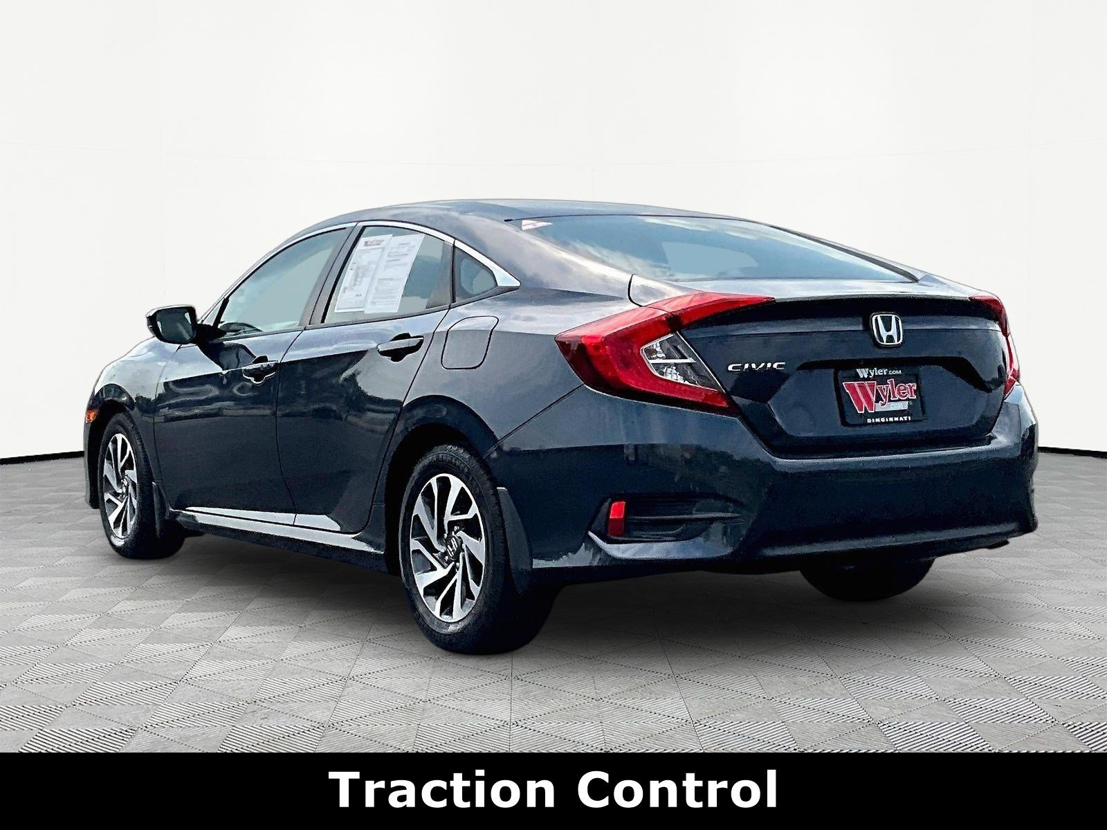 Used 2016 Honda Civic EX image 4