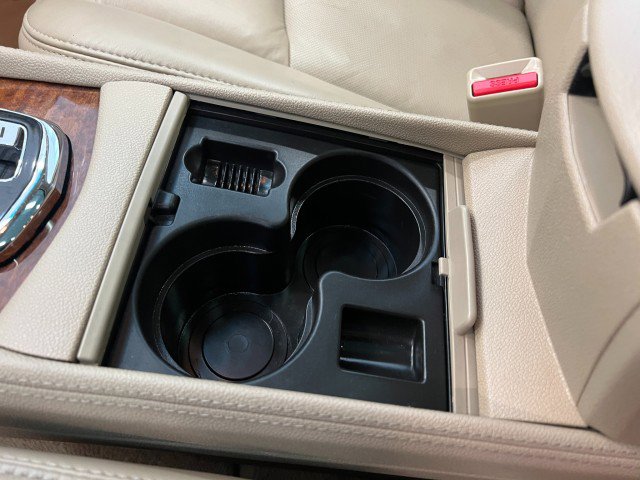 Used 2008 Cadillac SRX AWD image 31