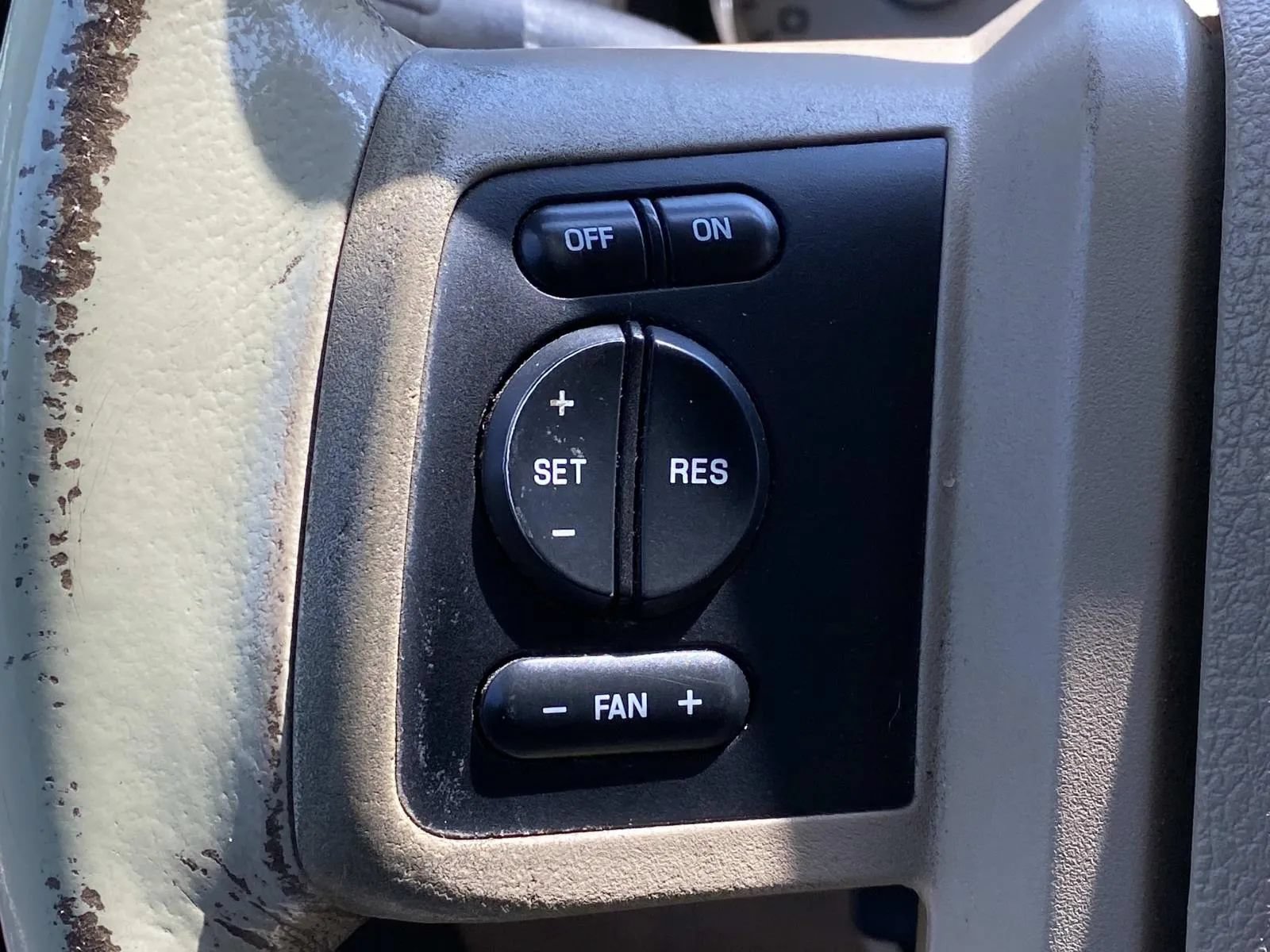 Used 2008 Ford F350 Lariat RWD image 19