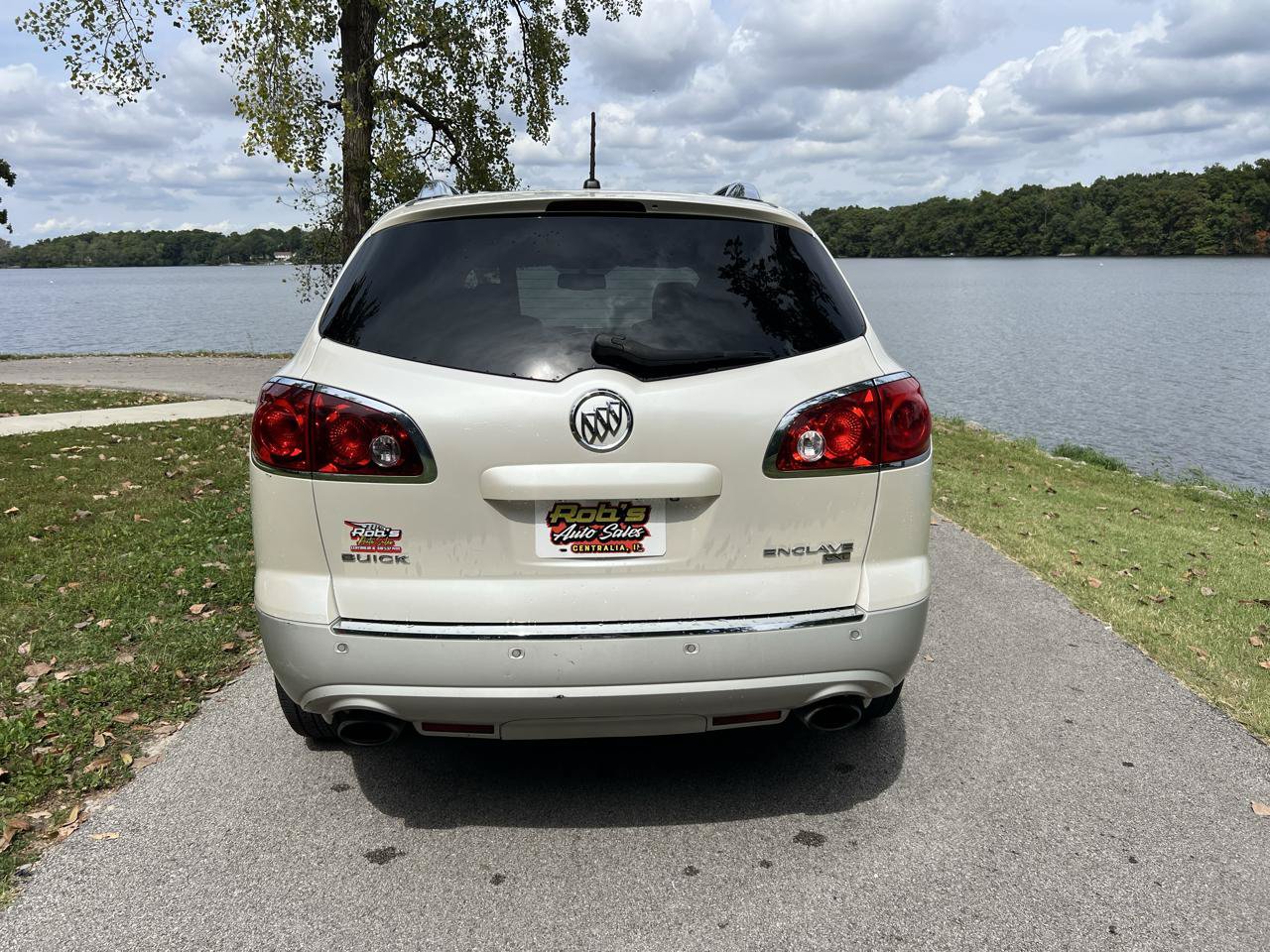 Used 2009 Buick Enclave CXL w/ Driver Confidence Package FWD image 7