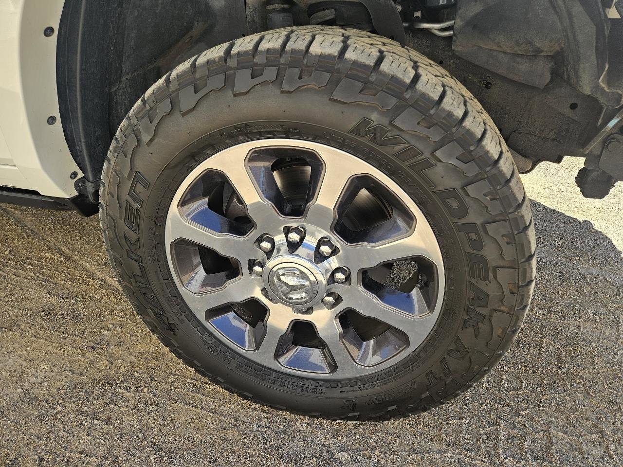 Used 2022 RAM 3500 Limited AWD/4WD image 36