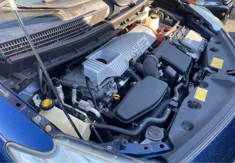 Used 2012 Toyota Prius V Two FWD image 32