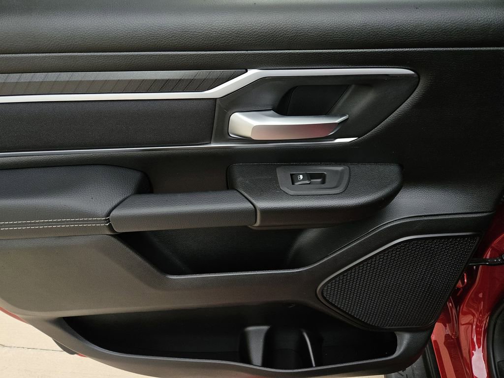 New 2026 RAM 1500 4x4 Crew Cab image 12