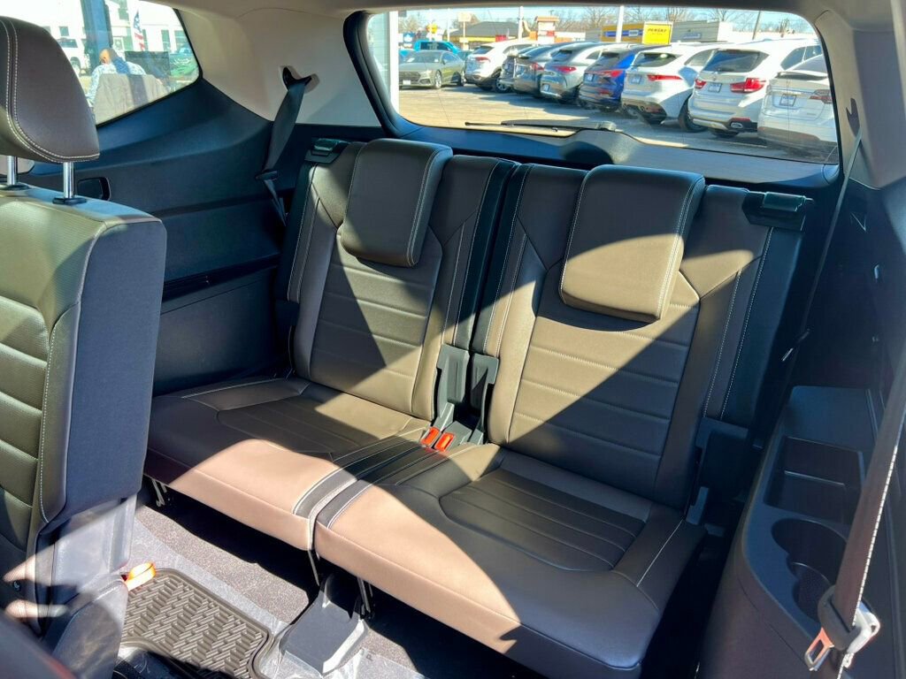 Used 2024 Volkswagen Atlas SEL image 20