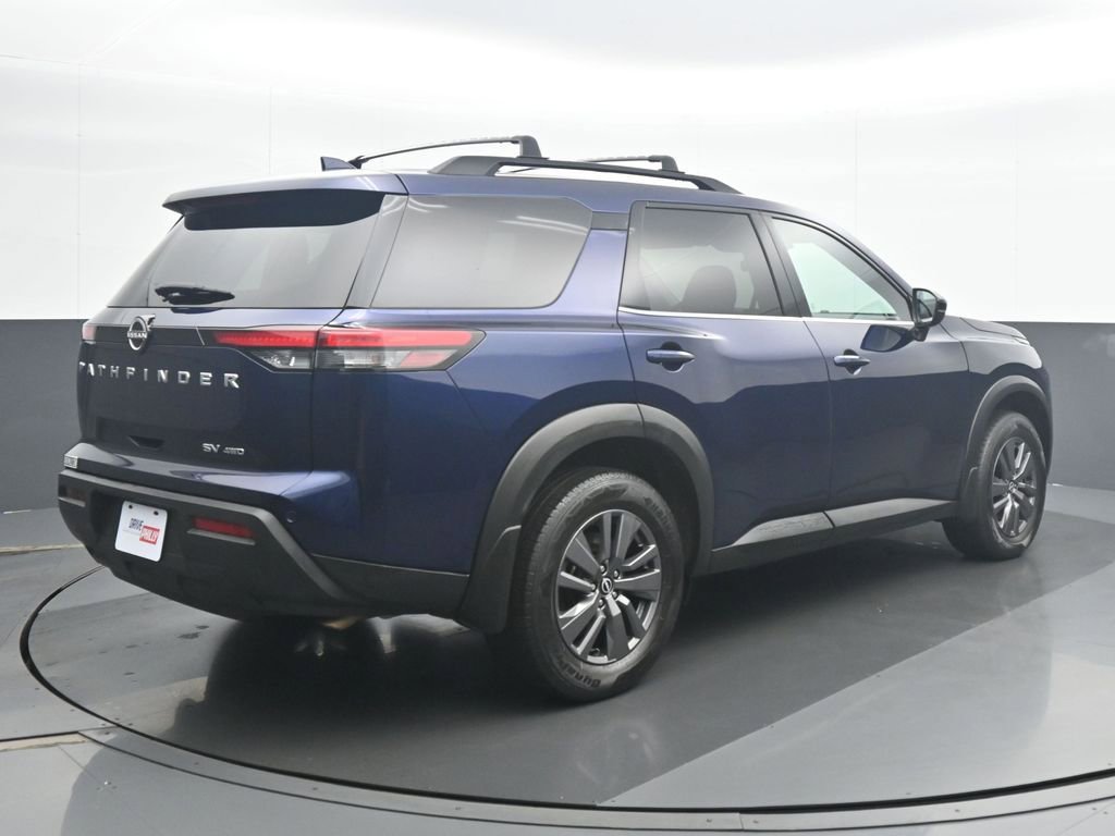 Used 2024 Nissan Pathfinder SV image 6