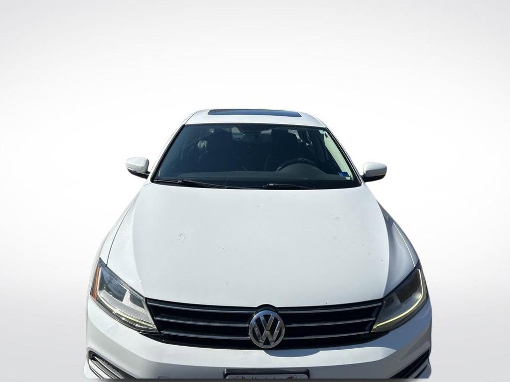 Used 2017 Volkswagen Jetta SE image 5