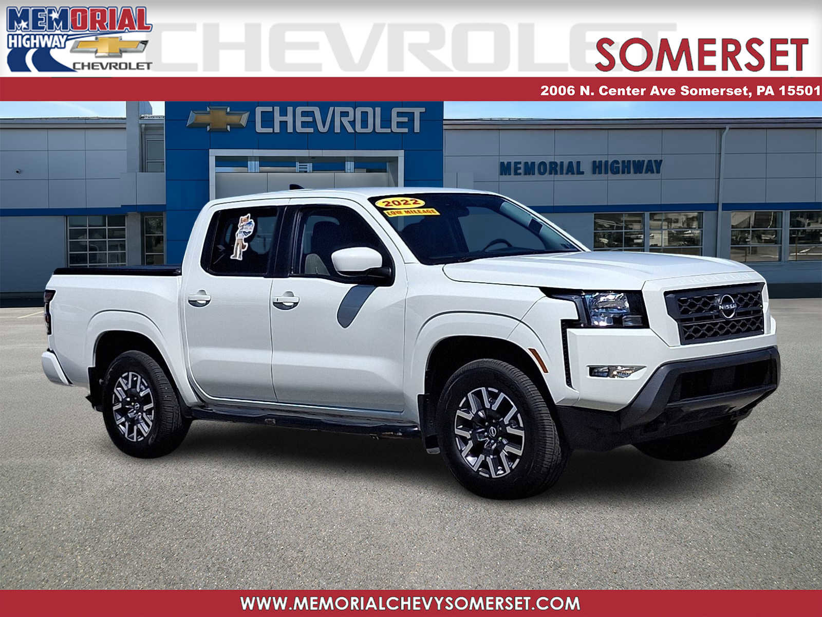 Used 2022 Nissan Frontier SV image 1