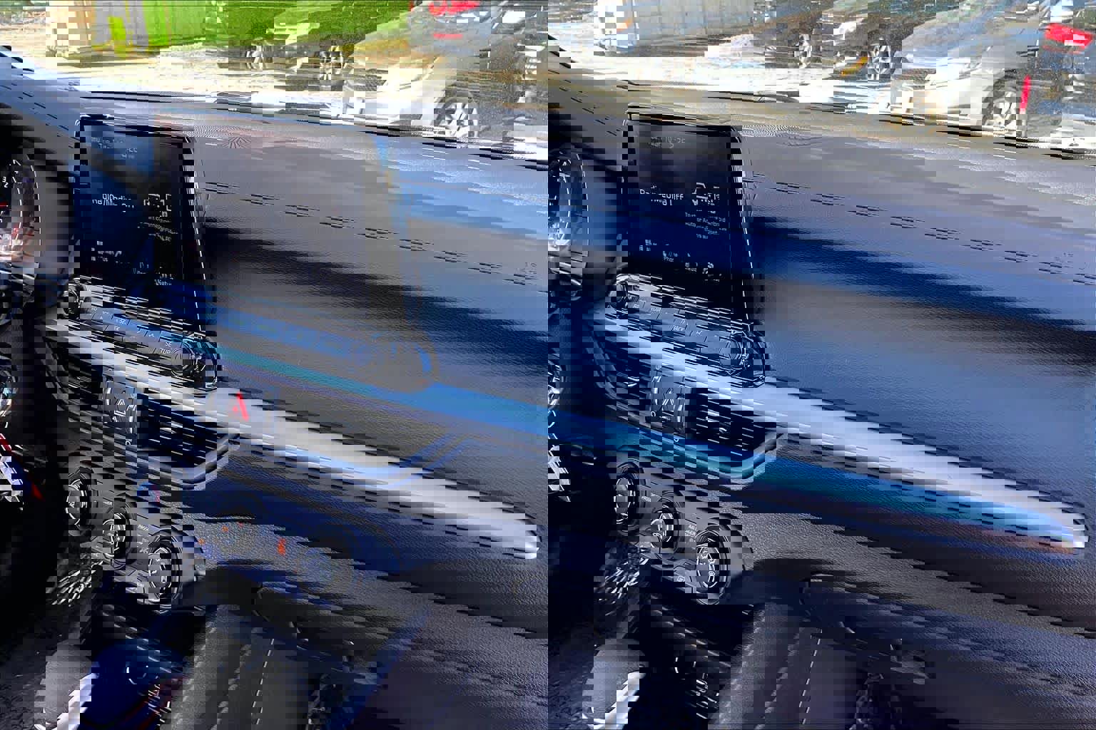 Used 2023 Kia Forte LXS w/ LXS Technology Package image 15