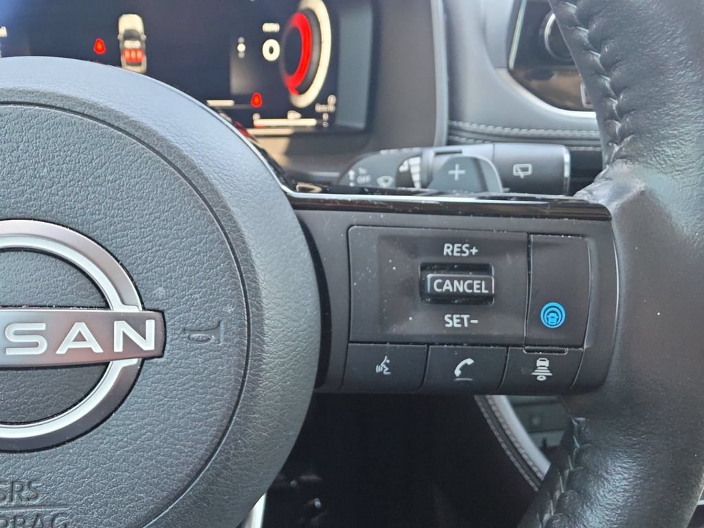 Used 2023 Nissan Rogue Platinum w/ Platinum Premium Package FWD image 22