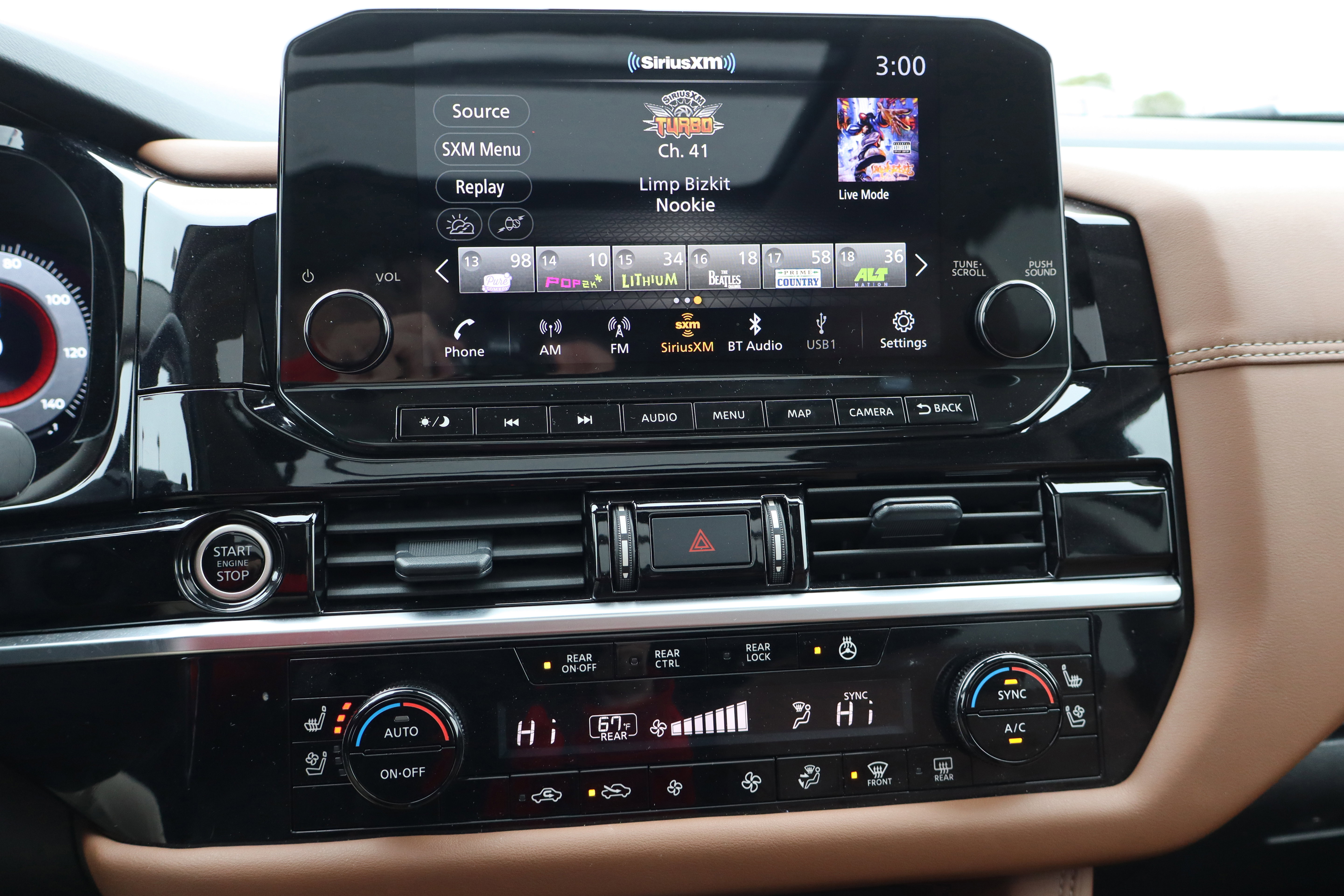 Used 2024 Nissan Pathfinder Platinum w/ Cargo Package image 20