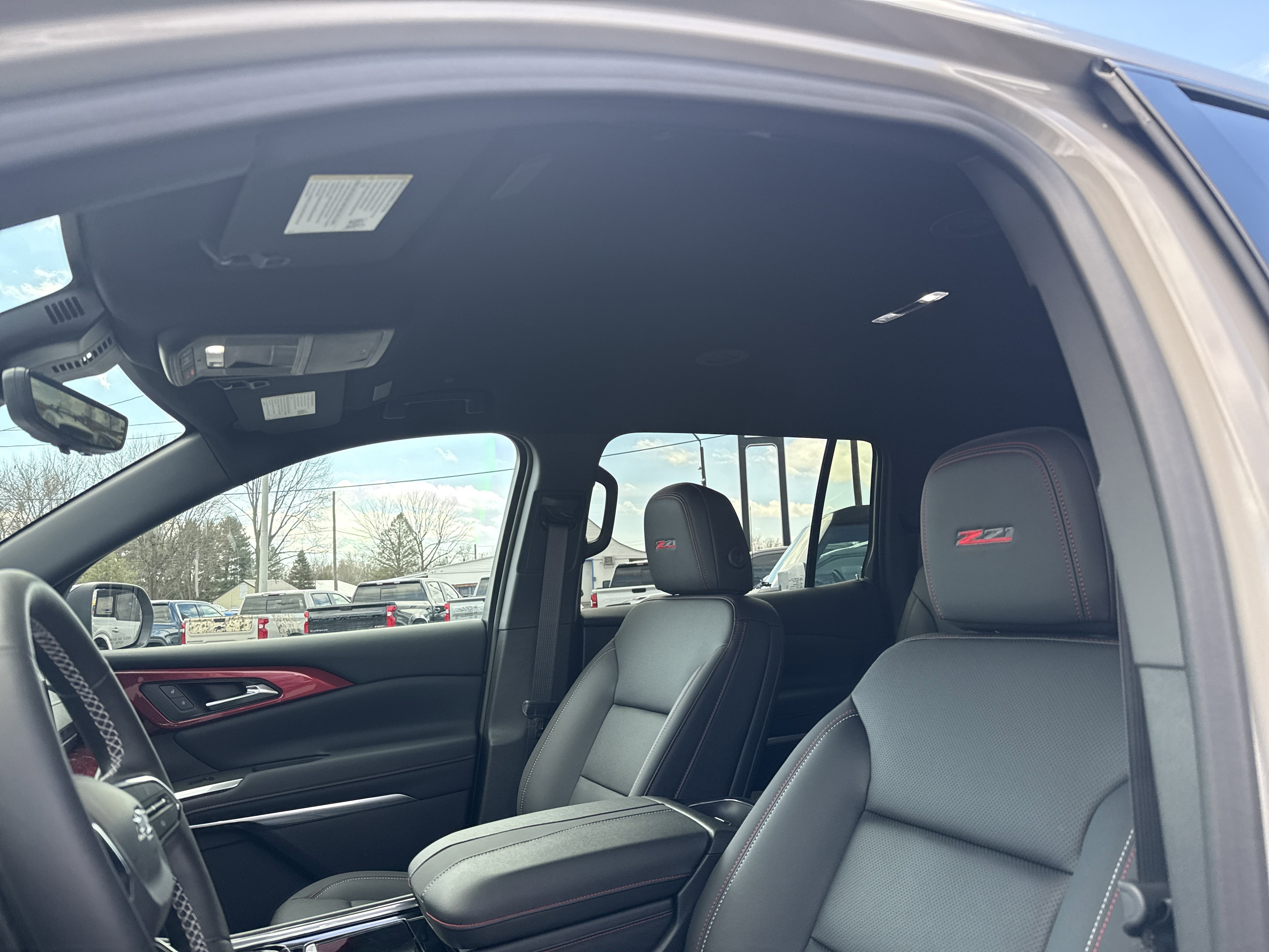 New 2026 Chevrolet Traverse Z71 w/ Driver Confidence Package image 30