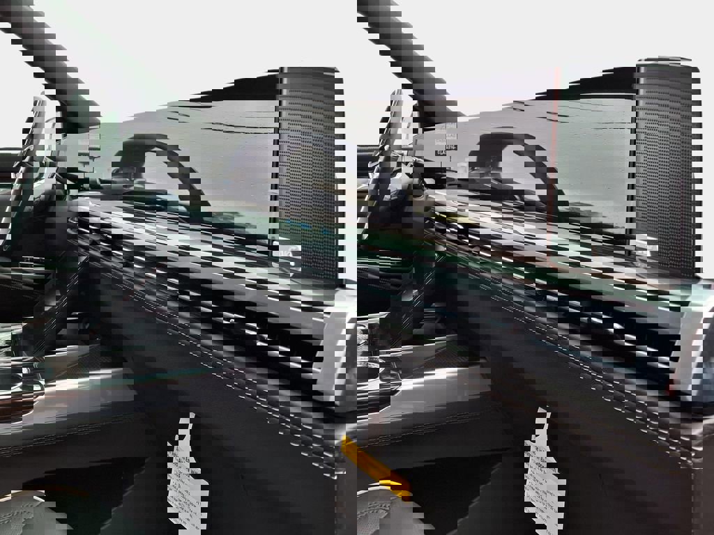 New 2026 Cadillac Escalade Luxury w/ LPO, Radiant Package image 15