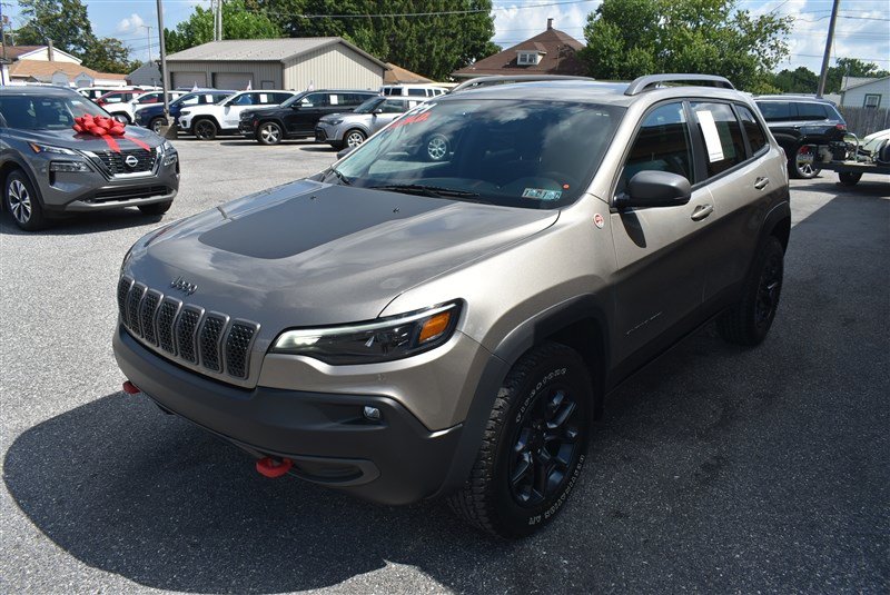 Used 2021 Jeep Cherokee Trailhawk w/ Trailer Tow Group AWD/4WD image 9