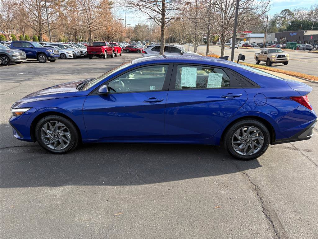Certified 2024 Hyundai Elantra SEL image 3