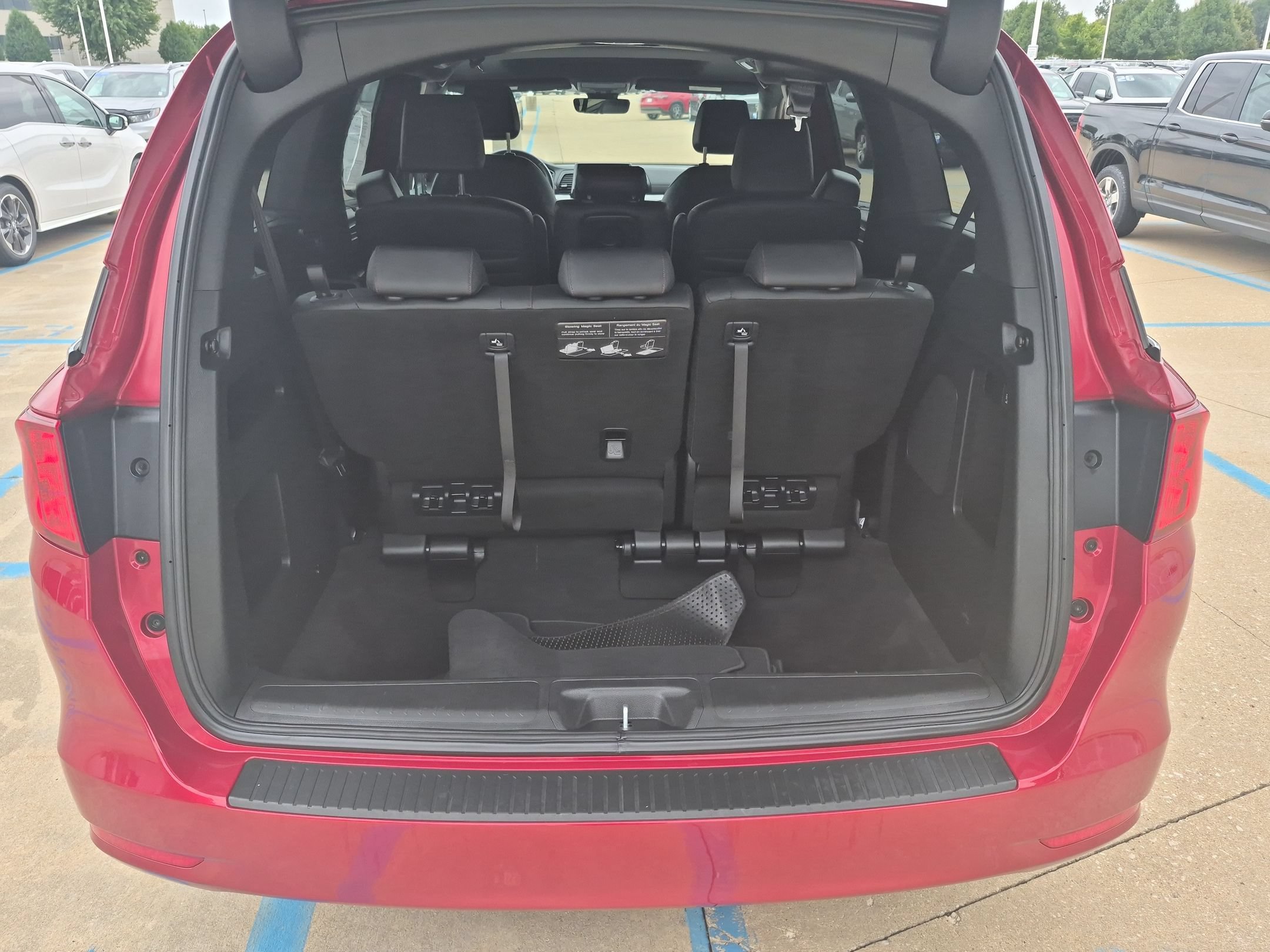 Certified 2024 Honda Odyssey Sport image 27