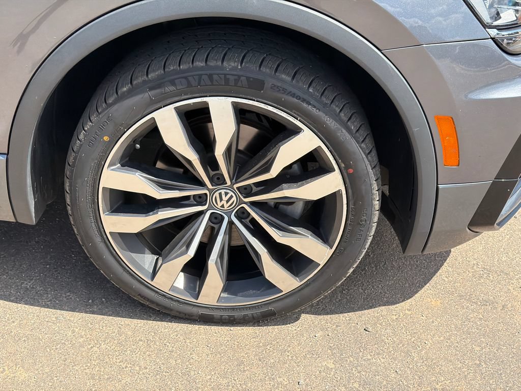 Used 2019 Volkswagen Tiguan SEL Premium R-Line AWD/4WD image 12