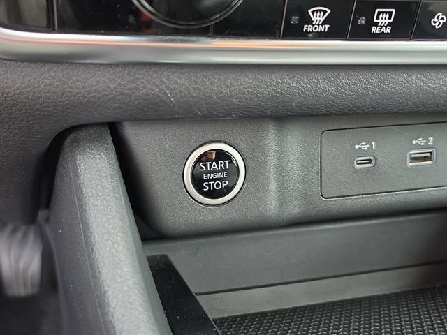 Certified 2022 Nissan Rogue SV FWD image 26