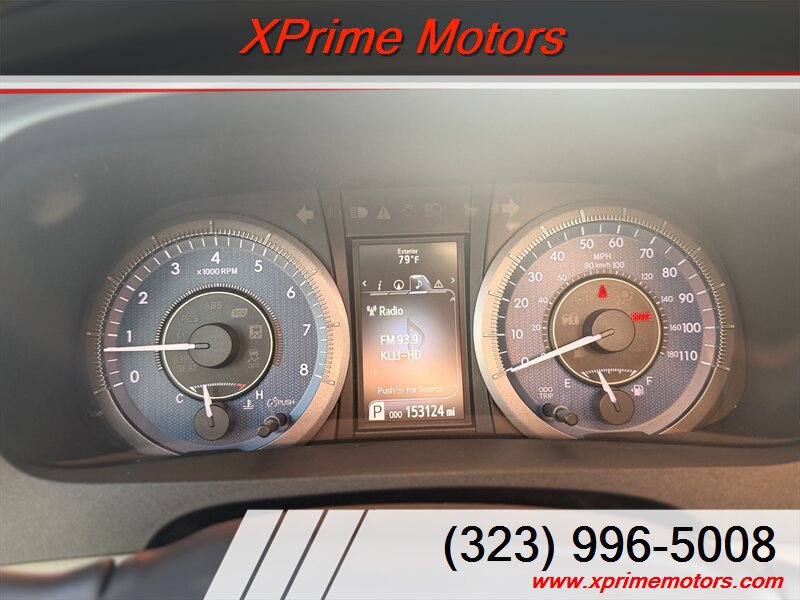 Used 2015 Toyota Sienna XLE w/ XLE Navigation Package FWD image 25