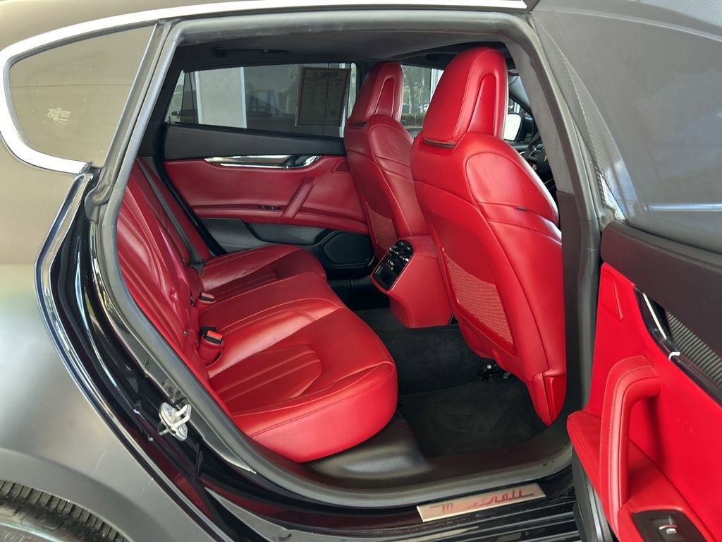 Used 2017 Maserati Quattroporte S GranSport Q4 image 31