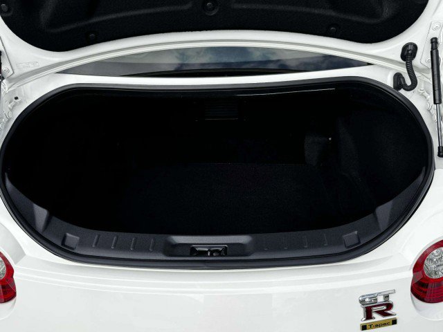 Used 2024 Nissan GT-R w/ Floor Mat Package AWD/4WD image 55