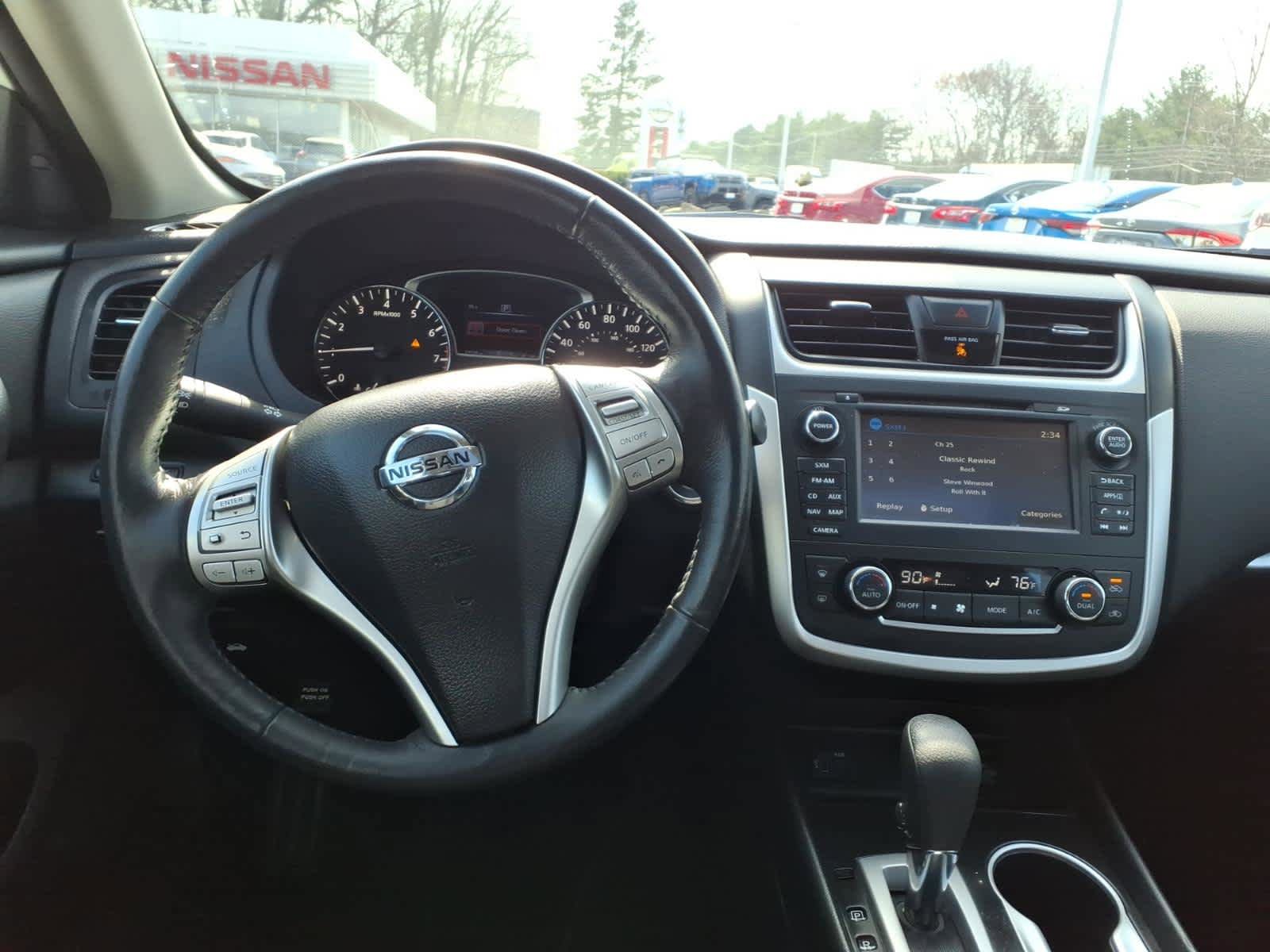 Certified 2017 Nissan Altima 2.5 SV w/ Convenience Package image 16