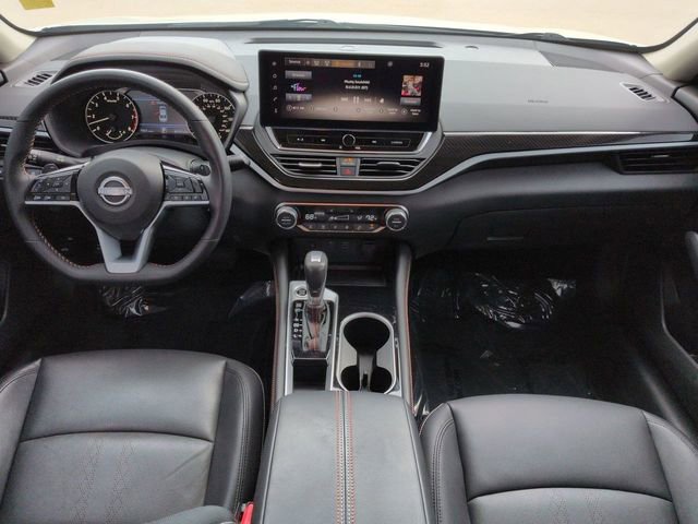 Used 2025 Nissan Altima 2.5 SR w/ SR Premium Package image 14
