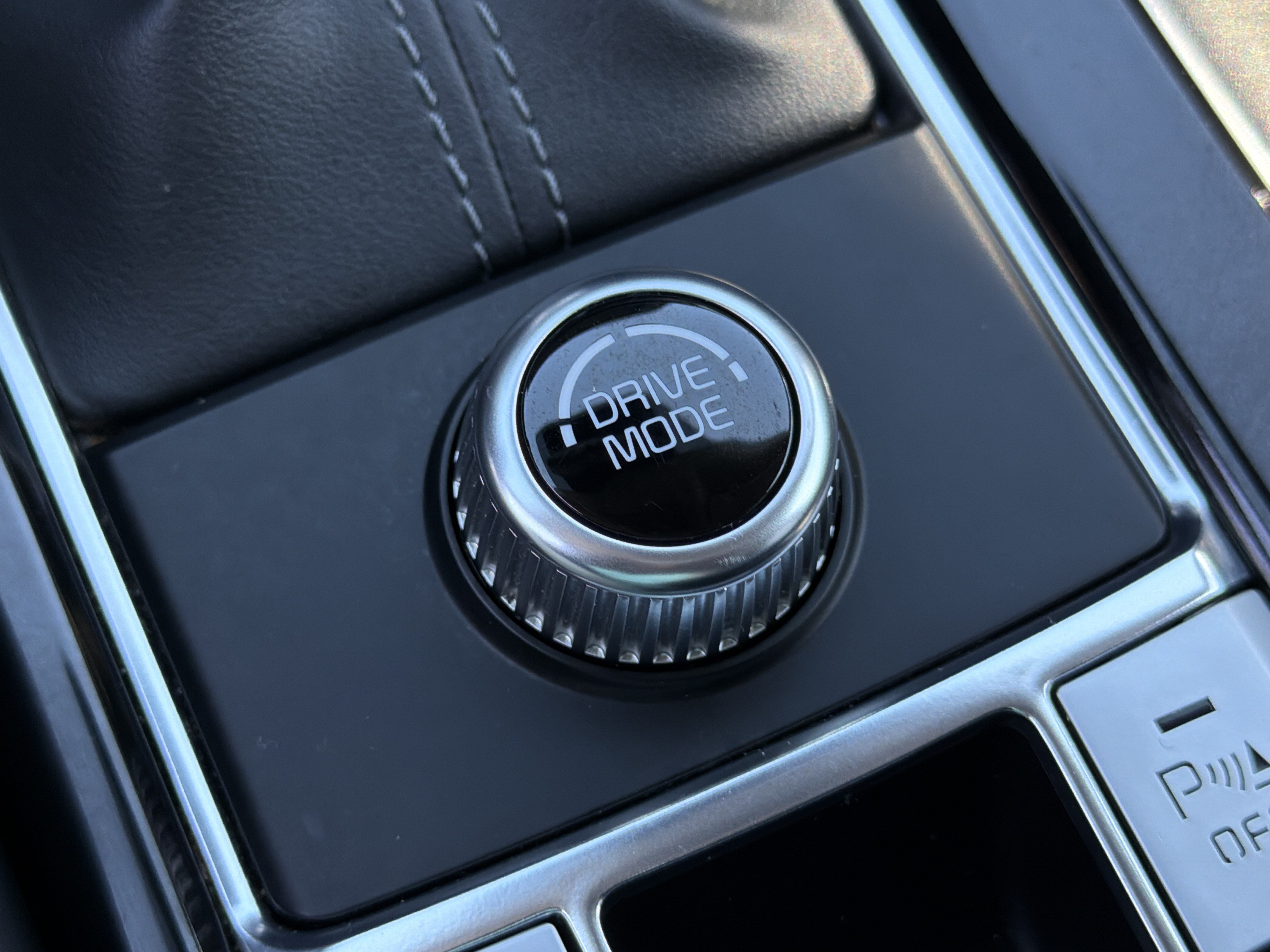 Used 2022 Kia Telluride EX w/ EX Premium Package FWD image 28