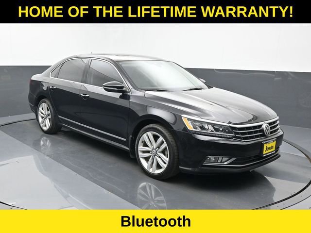 Used 2017 Volkswagen Passat 1.8T SEL Premium image 8