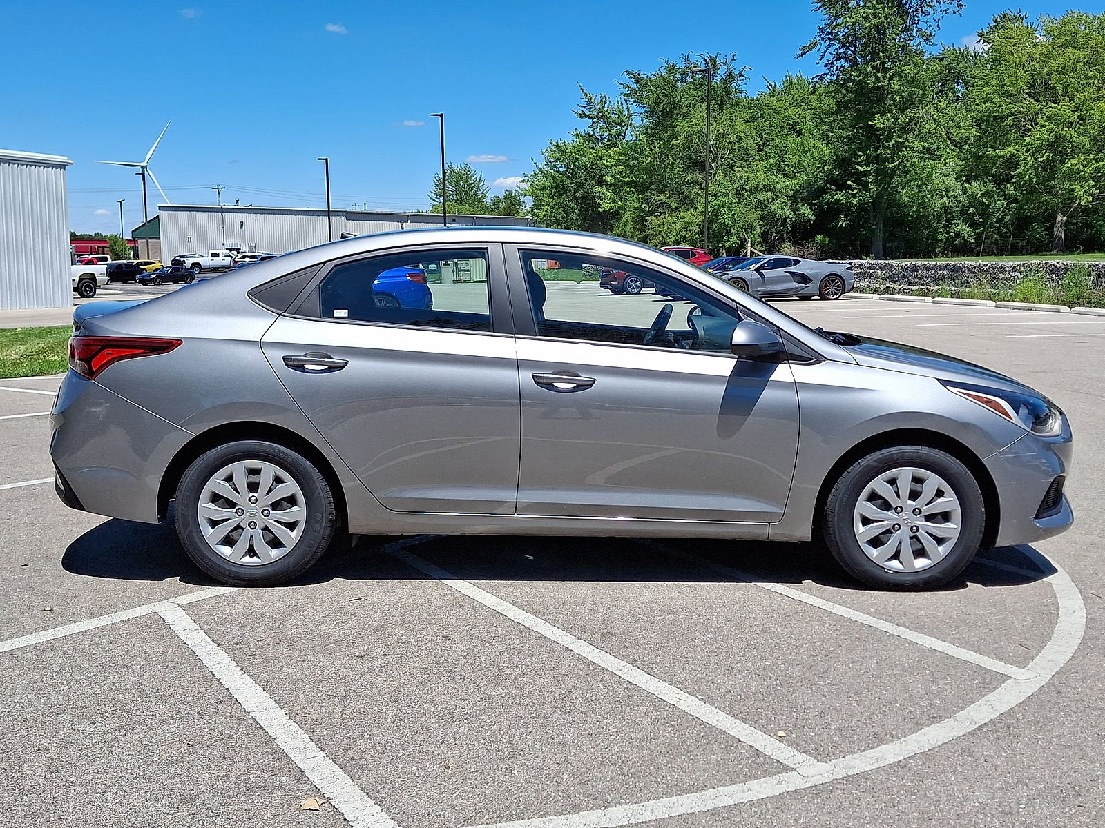 Used 2022 Hyundai Accent SE FWD image 25
