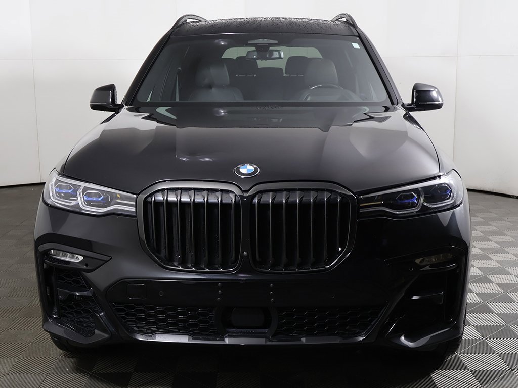 Used 2022 BMW X7 M50i image 17